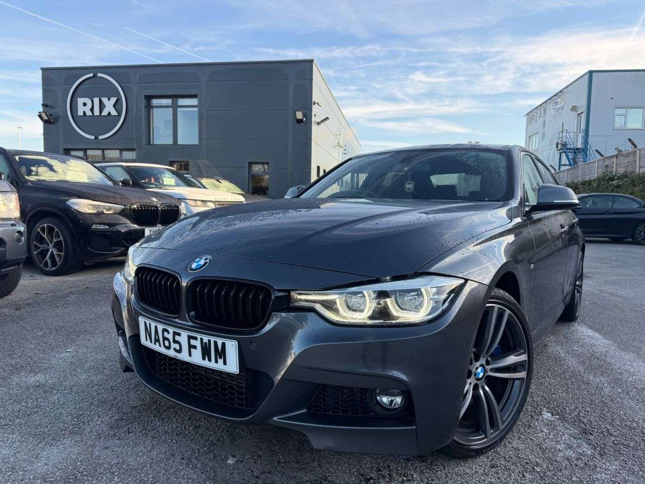 A 2015 BMW 3 SERIES 3.0 335d M Sport Saloon 4dr Diesel Auto xDrive Euro 6-Factory Extras Worth A 2015 BMW 3 SERIES 3.0 335d M Sport Saloon 4dr Diesel Auto xDrive Euro 6-Factory Extras Worth