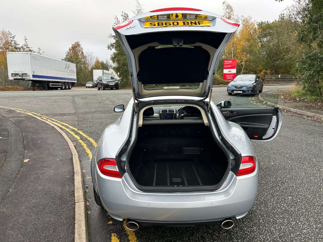 2011 JAGUAR XK 2011 JAGUAR XK