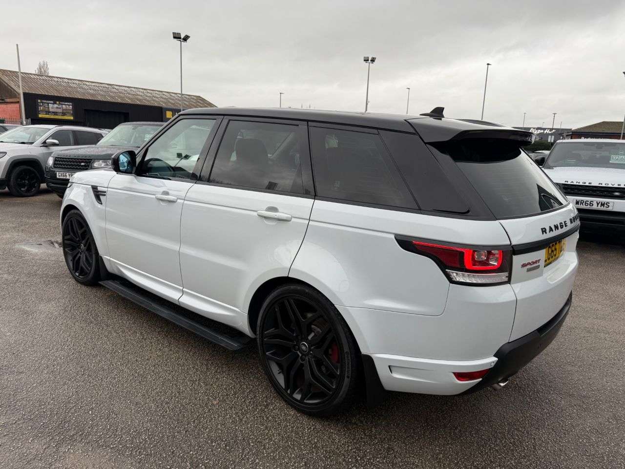 A 2015 LAND ROVER RANGE ROVER SPORT 3.0 SD V6 Autobiography Dynamic SUV 5dr Diesel Auto 4WD Euro 6-2 FORMER KEE A 2015 LAND ROVER RANGE ROVER SPORT 3.0 SD V6 Autobiography Dynamic SUV 5dr Diesel Auto 4WD Euro 6-2 FORMER KEE