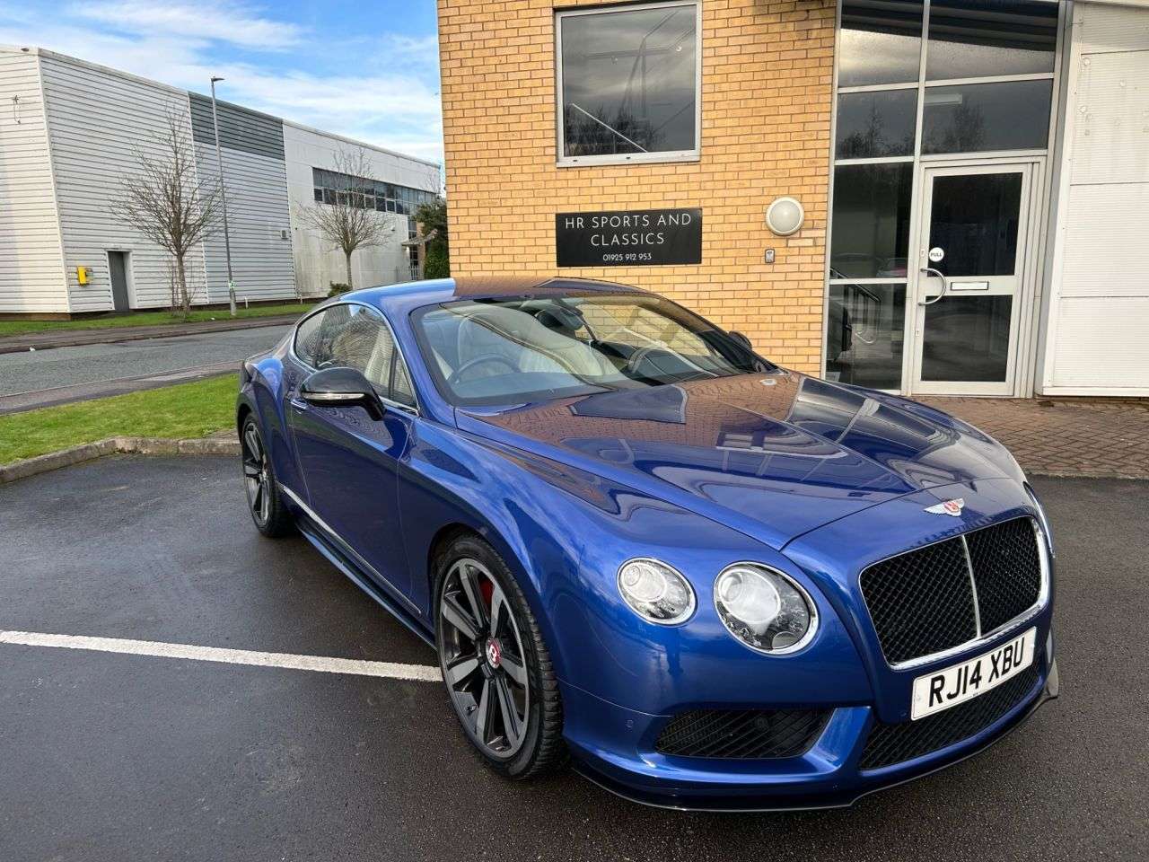 A 2014 BENTLEY CONTINENTAL 4.0 V8 GT S Coupe 2d Auto 521 BHP-2 Former Keepers-Last Keeper Since Nov 20 A 2014 BENTLEY CONTINENTAL 4.0 V8 GT S Coupe 2d Auto 521 BHP-2 Former Keepers-Last Keeper Since Nov 20