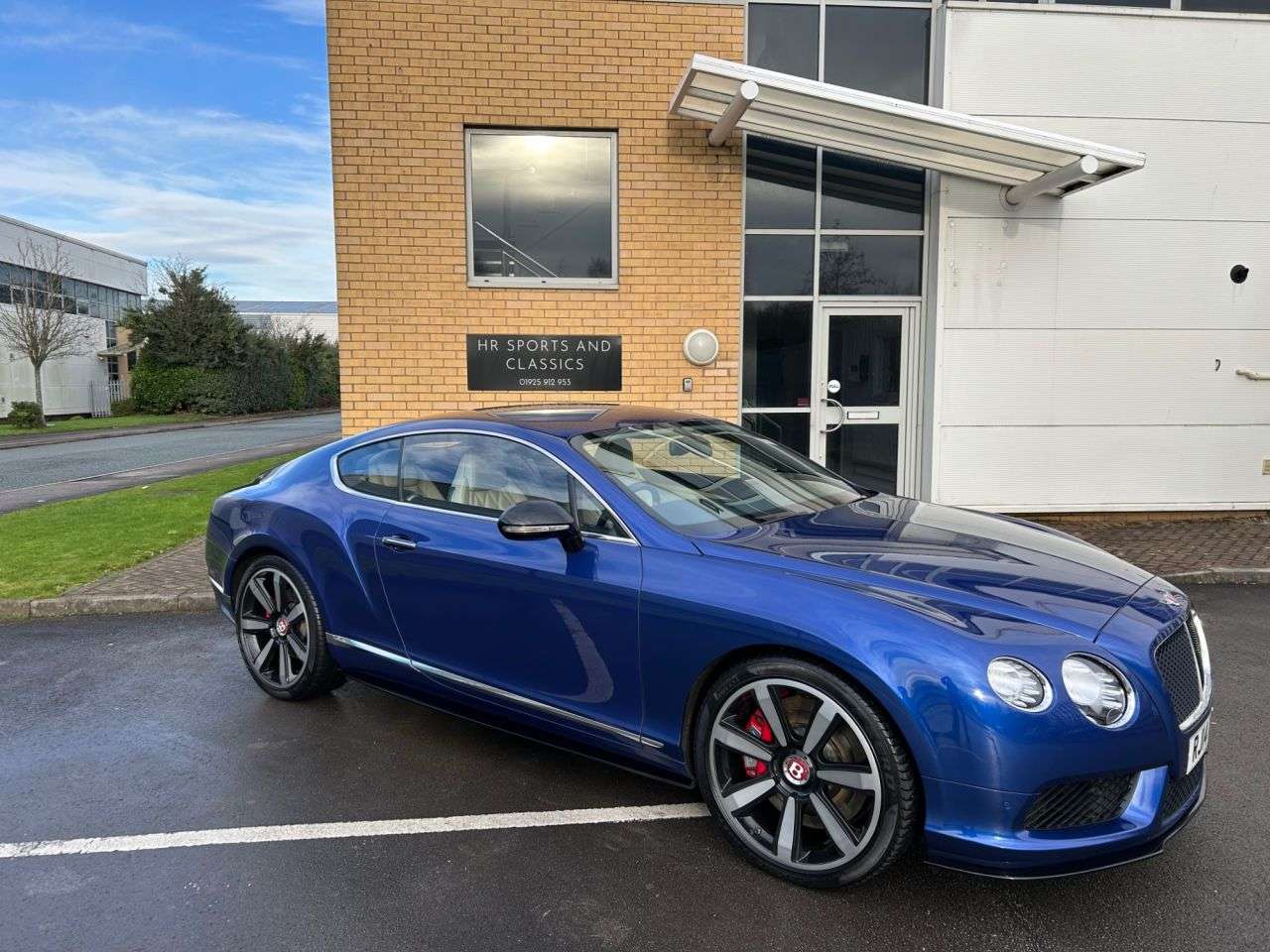 A 2014 BENTLEY CONTINENTAL 4.0 V8 GT S Coupe 2d Auto 521 BHP-2 Former Keepers-Last Keeper Since Nov 20 A 2014 BENTLEY CONTINENTAL 4.0 V8 GT S Coupe 2d Auto 521 BHP-2 Former Keepers-Last Keeper Since Nov 20