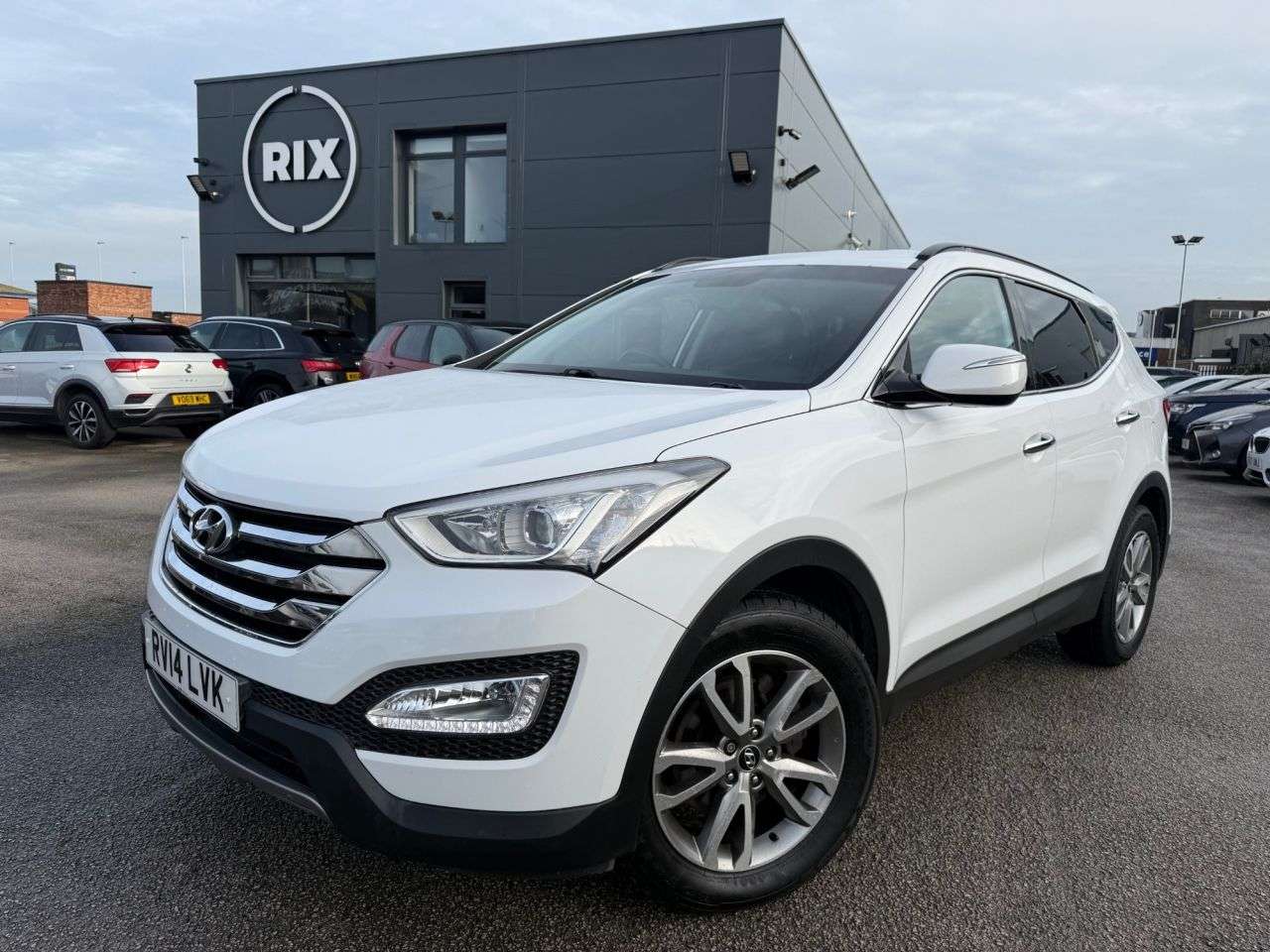 A 2014 HYUNDAI SANTA FE 2.2 CRDi Premium SUV 5dr Diesel Manual 4WD-2 FORMER KEEPERS-7 SEATS-BLACK L A 2014 HYUNDAI SANTA FE 2.2 CRDi Premium SUV 5dr Diesel Manual 4WD-2 FORMER KEEPERS-7 SEATS-BLACK L