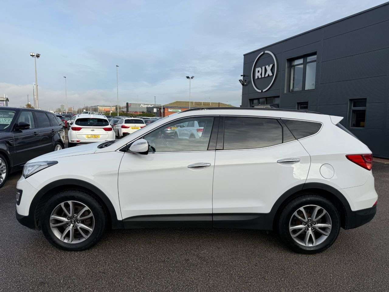 A 2014 HYUNDAI SANTA FE 2.2 CRDi Premium SUV 5dr Diesel Manual 4WD-2 FORMER KEEPERS-7 SEATS-BLACK L A 2014 HYUNDAI SANTA FE 2.2 CRDi Premium SUV 5dr Diesel Manual 4WD-2 FORMER KEEPERS-7 SEATS-BLACK L