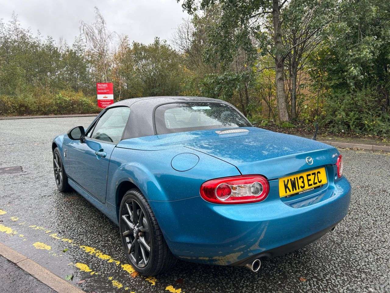 2013 MAZDA MX-5 2013 MAZDA MX-5