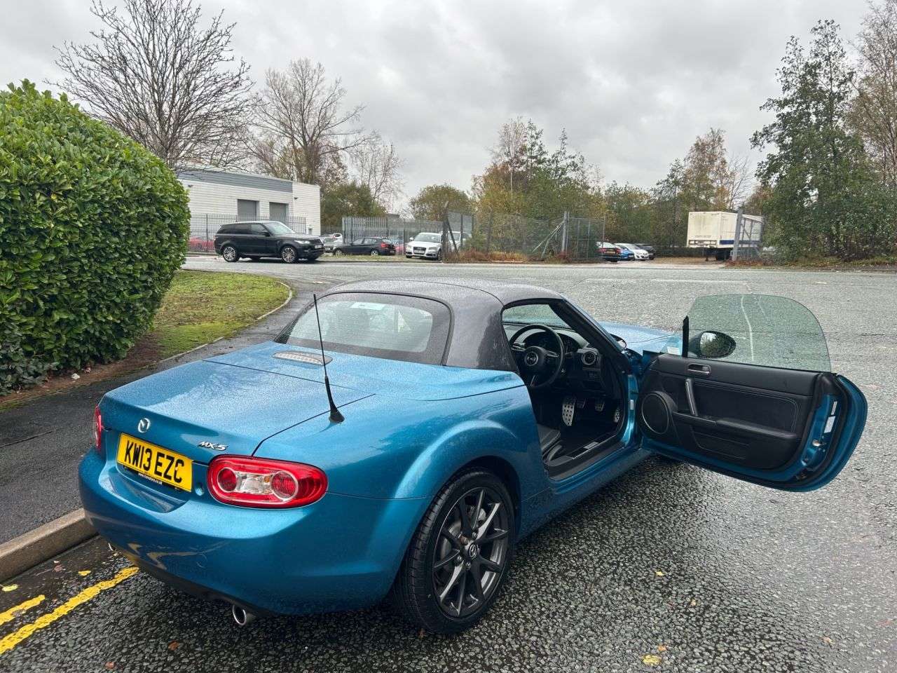 2013 MAZDA MX-5 2013 MAZDA MX-5