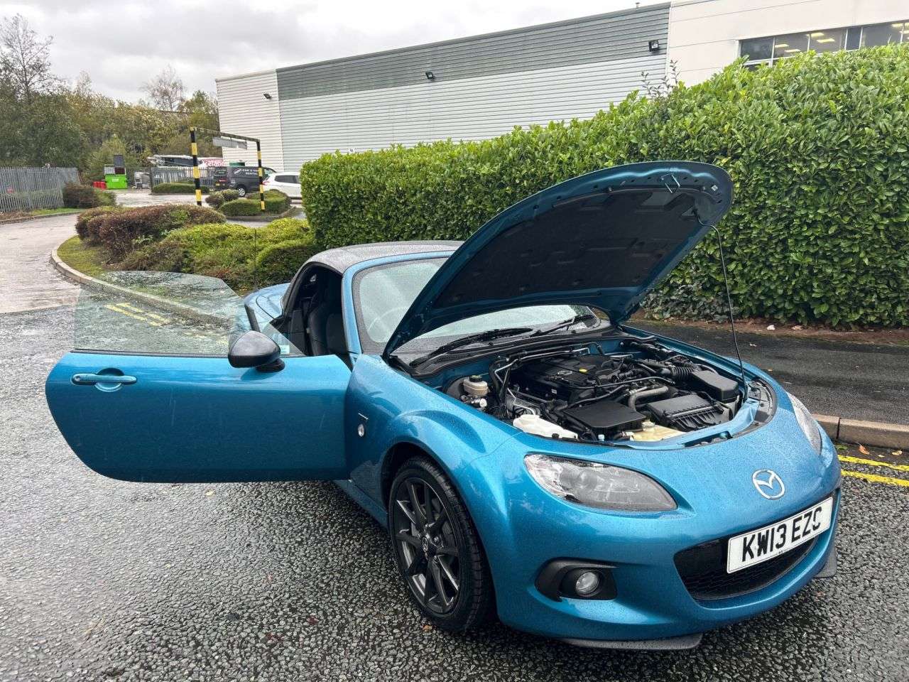 2013 MAZDA MX-5 2013 MAZDA MX-5