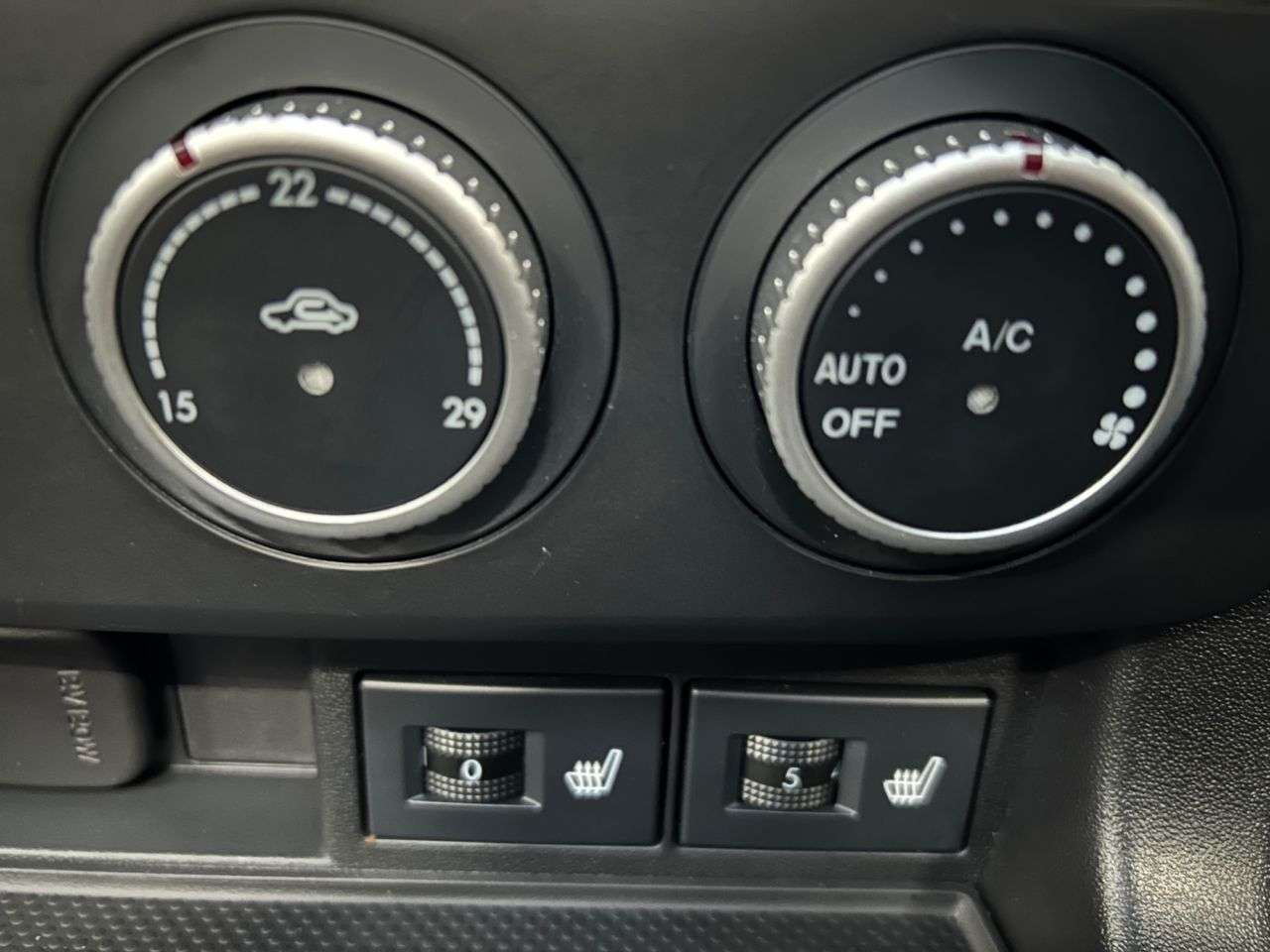 2013 MAZDA MX-5 2013 MAZDA MX-5