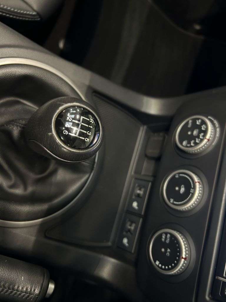 2013 MAZDA MX-5 2013 MAZDA MX-5