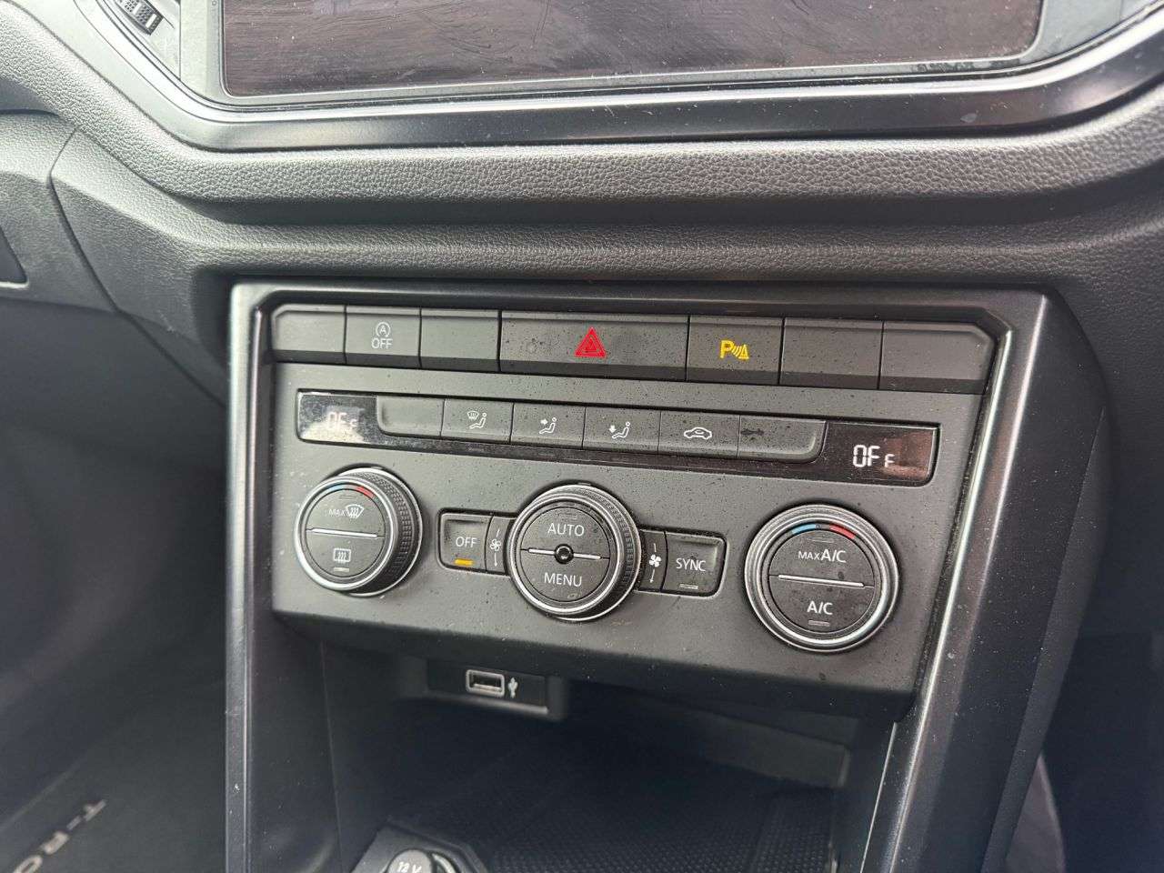 2018 VOLKSWAGEN T-ROC 2018 VOLKSWAGEN T-ROC