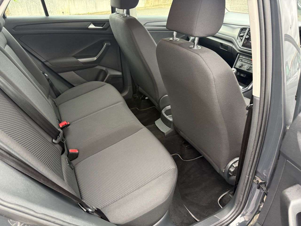 2018 VOLKSWAGEN T-ROC 2018 VOLKSWAGEN T-ROC