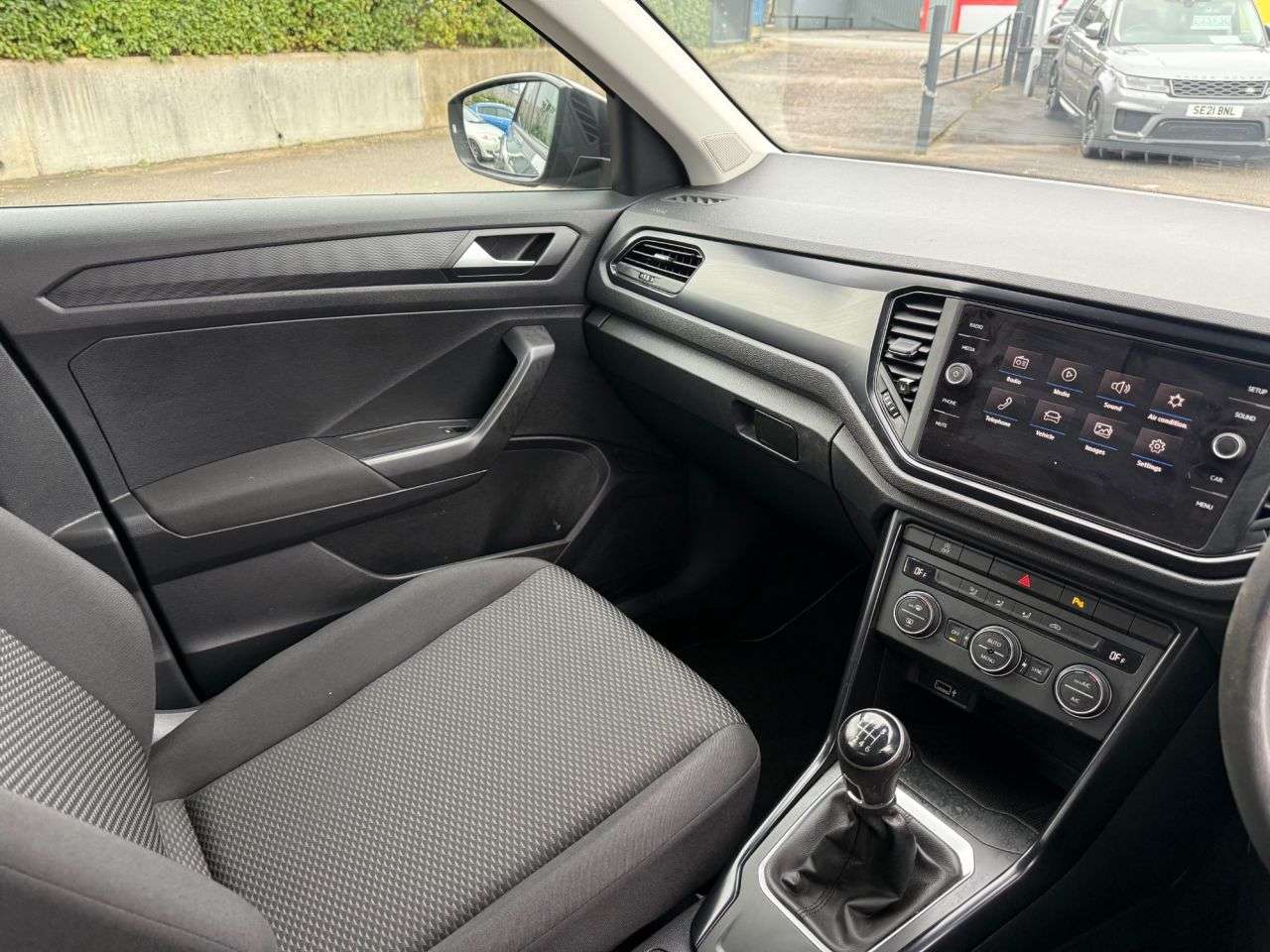 2018 VOLKSWAGEN T-ROC 2018 VOLKSWAGEN T-ROC