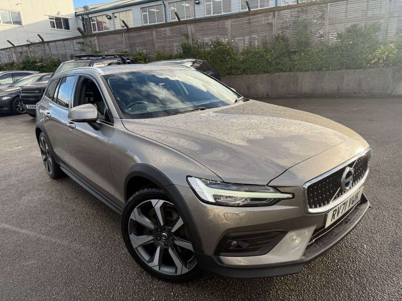 2021 VOLVO V60 CROSS COUNTRY 2021 VOLVO V60 CROSS COUNTRY