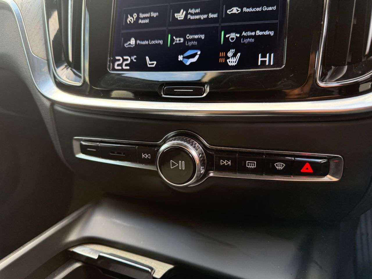 2021 VOLVO V60 CROSS COUNTRY 2021 VOLVO V60 CROSS COUNTRY