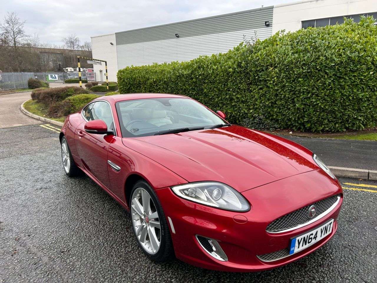 A 2014 JAGUAR XK 5.0 V8 Signature Coupe 2dr Petrol Auto Euro 5 (385 ps)-2 Owner Car From New A 2014 JAGUAR XK 5.0 V8 Signature Coupe 2dr Petrol Auto Euro 5 (385 ps)-2 Owner Car From New