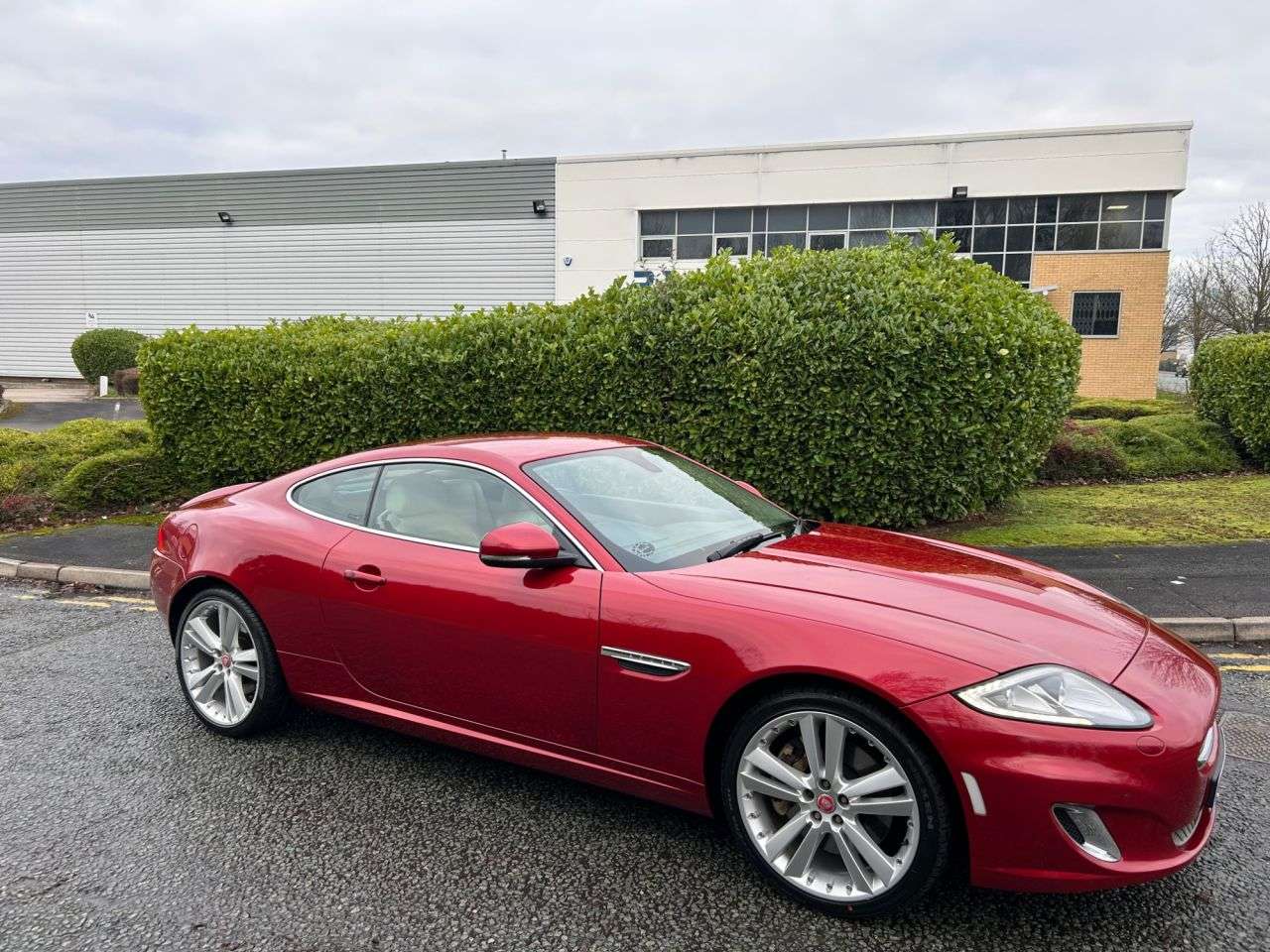 A 2014 JAGUAR XK 5.0 V8 Signature Coupe 2dr Petrol Auto Euro 5 (385 ps)-2 Owner Car From New A 2014 JAGUAR XK 5.0 V8 Signature Coupe 2dr Petrol Auto Euro 5 (385 ps)-2 Owner Car From New