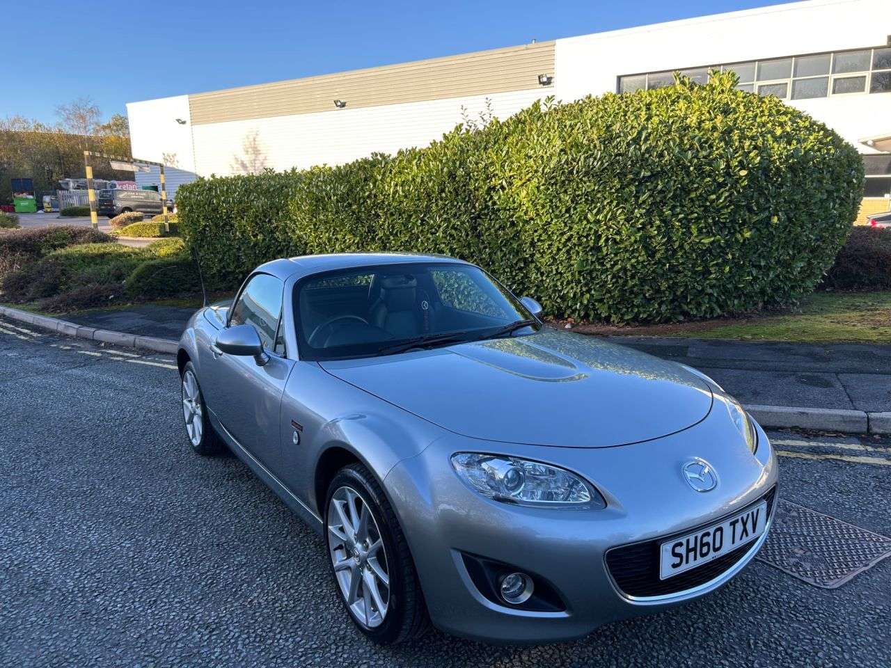 2010 MAZDA MX-5 2010 MAZDA MX-5