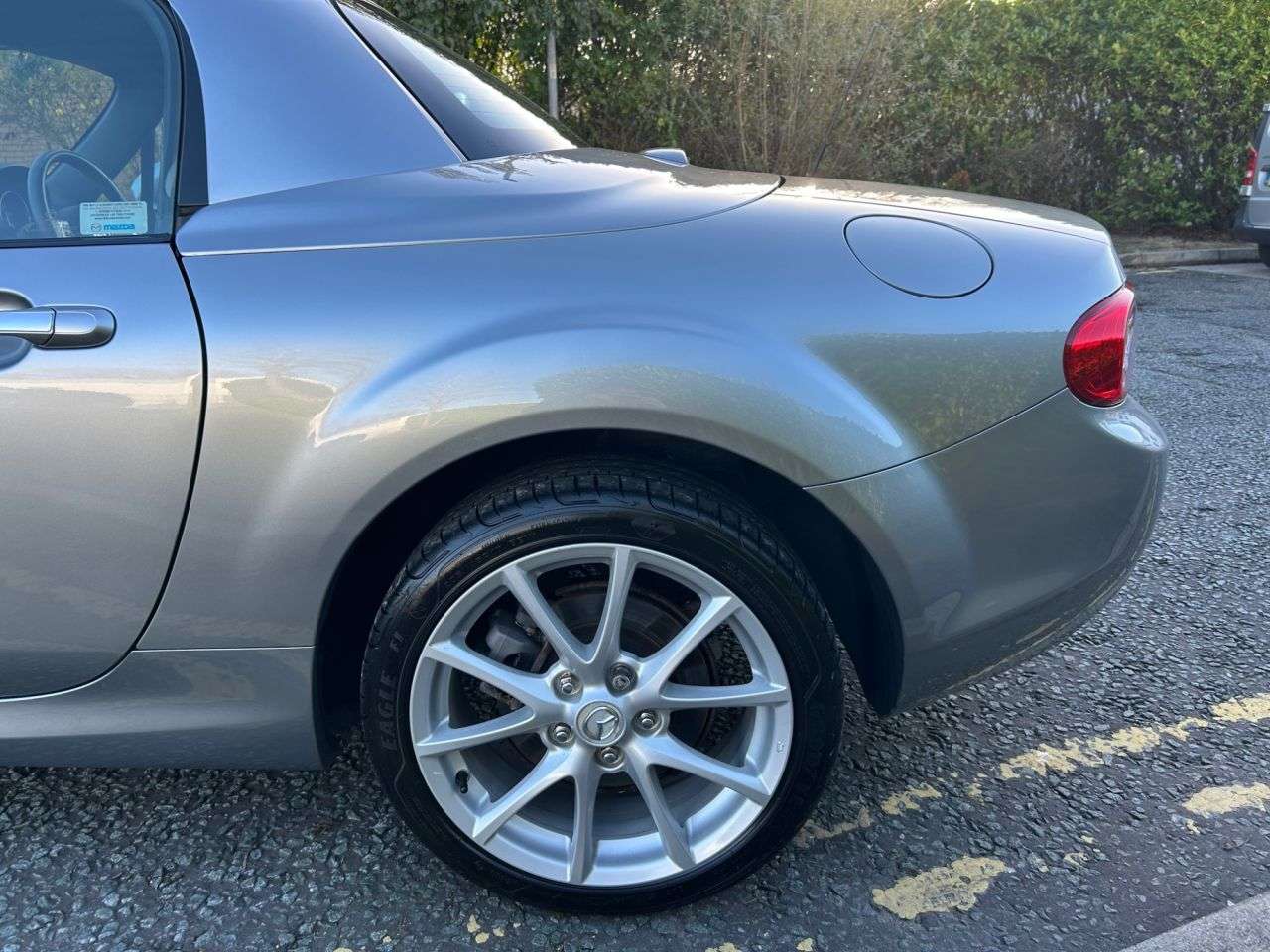 2010 MAZDA MX-5 2010 MAZDA MX-5