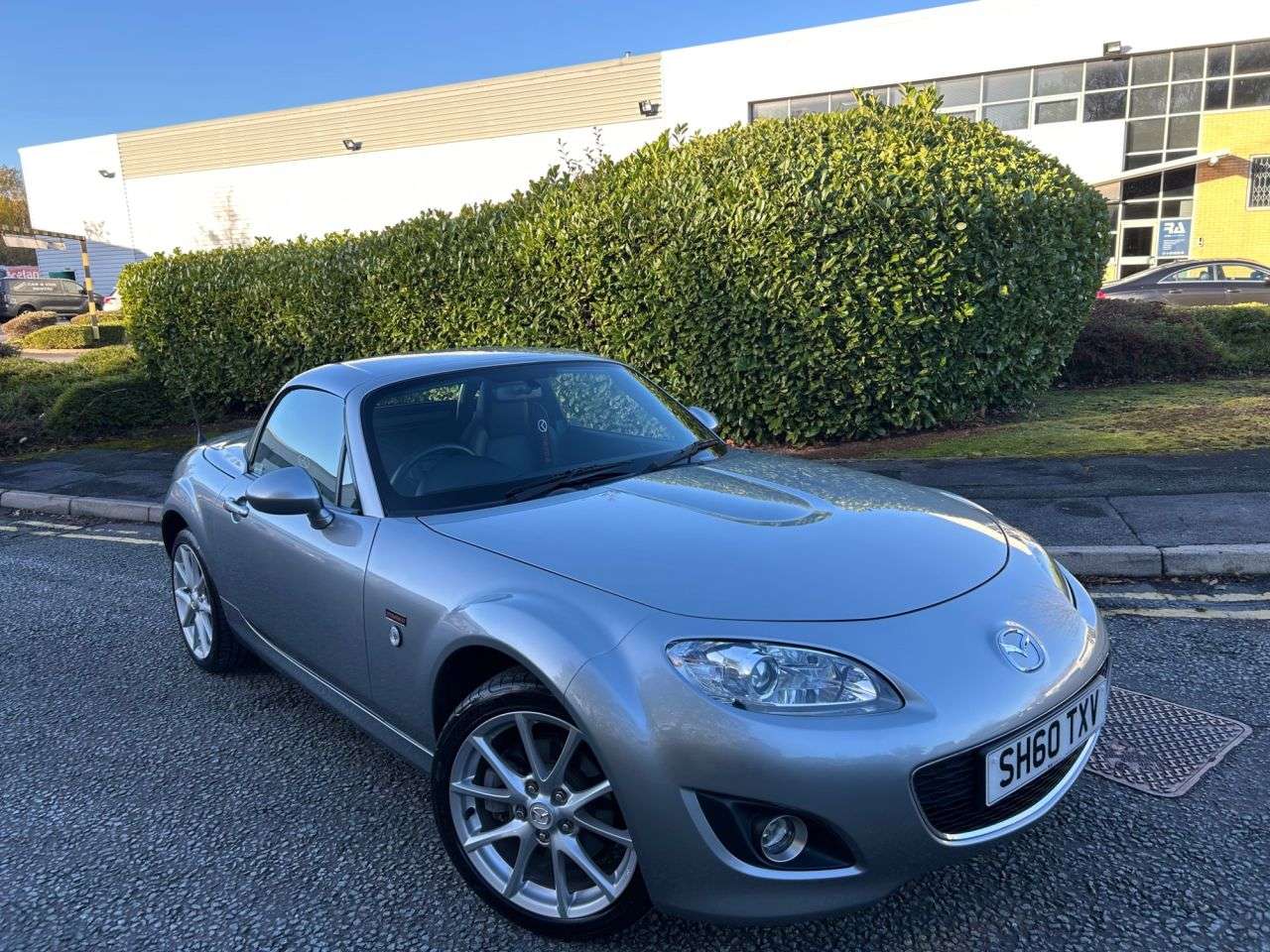 2010 MAZDA MX-5 2010 MAZDA MX-5
