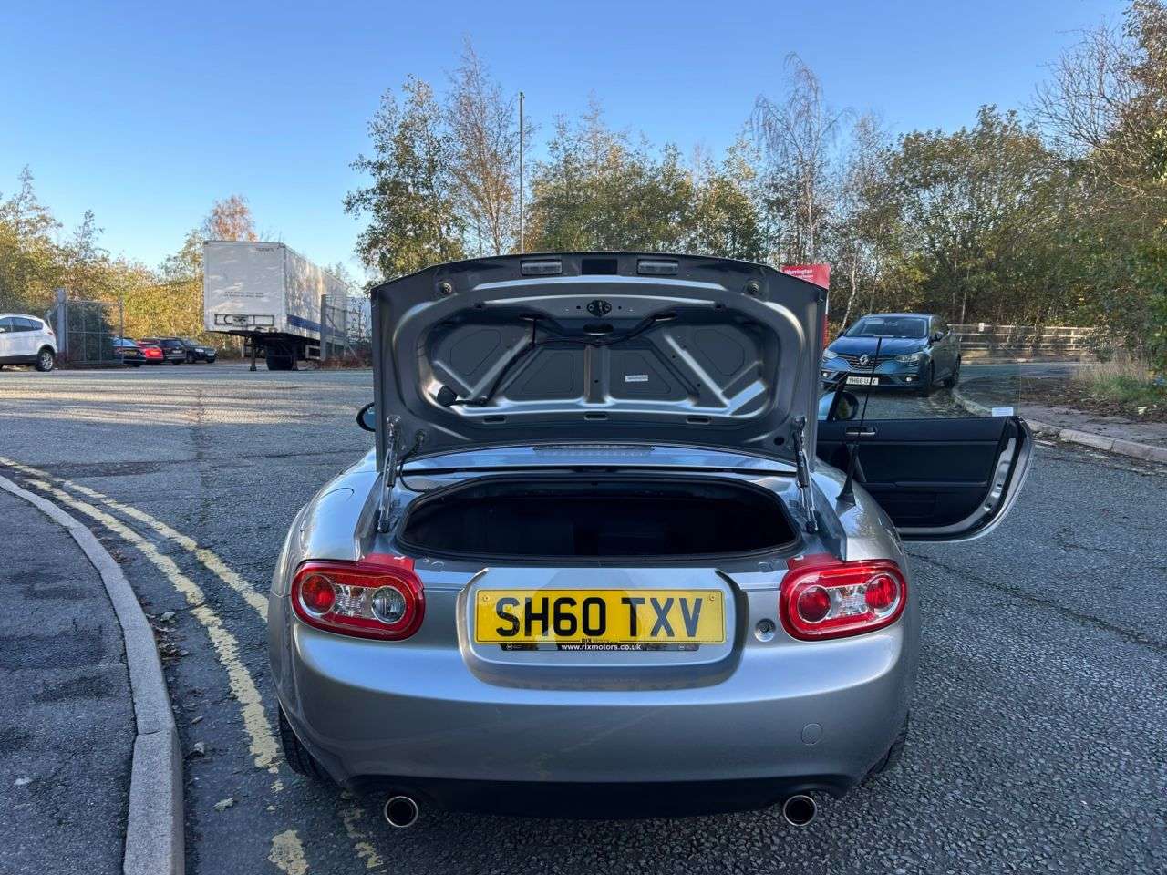 2010 MAZDA MX-5 2010 MAZDA MX-5