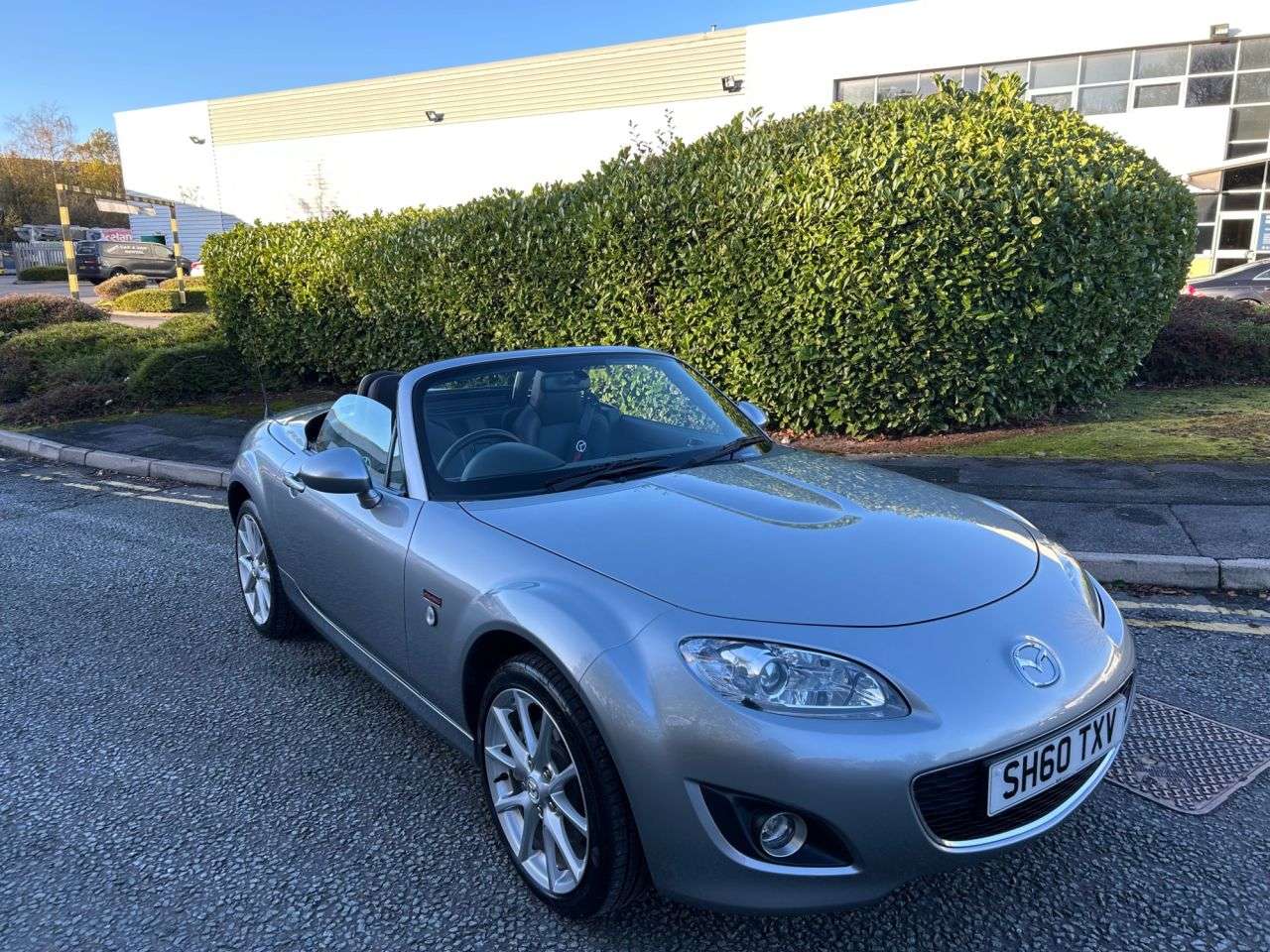 2010 MAZDA MX-5 2010 MAZDA MX-5