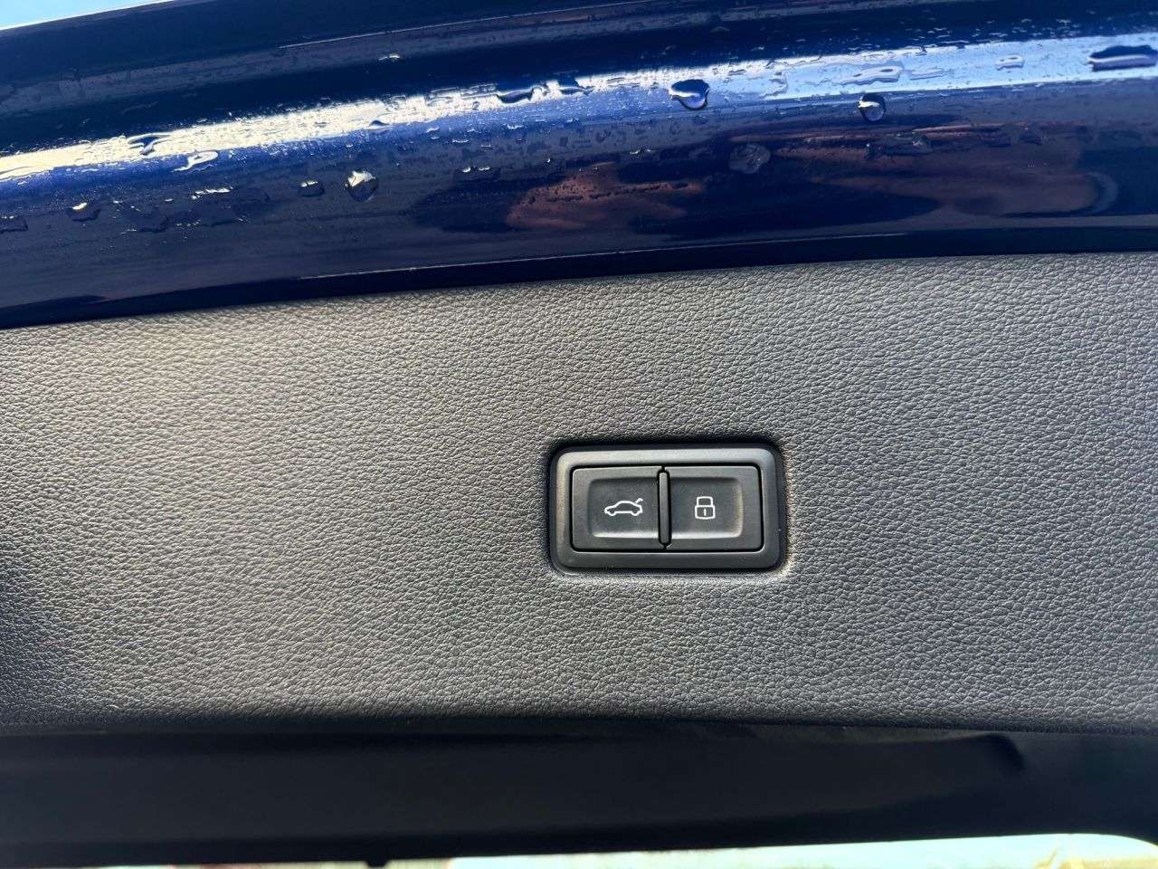 2018 AUDI Q8 2018 AUDI Q8