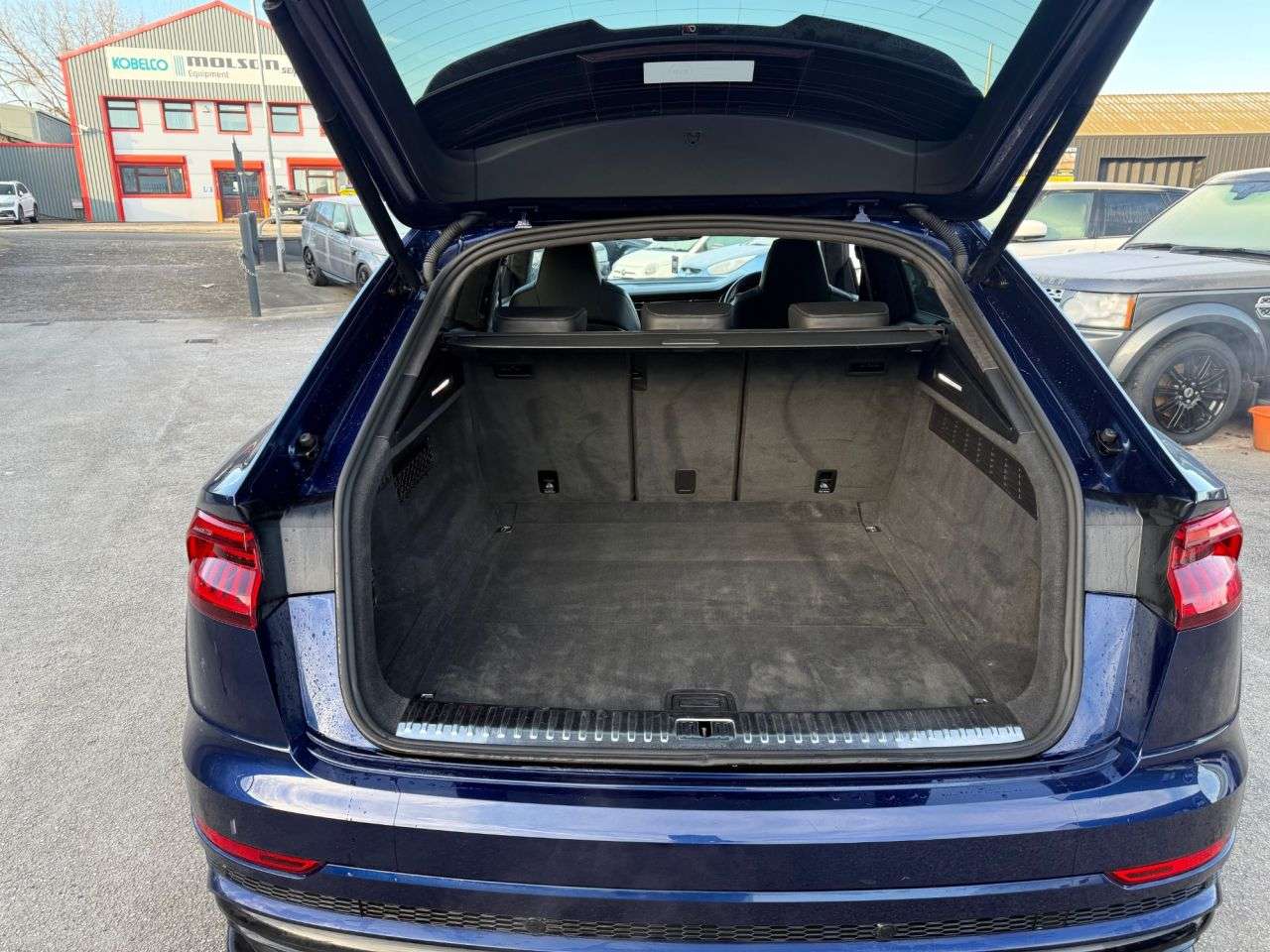 2018 AUDI Q8 2018 AUDI Q8