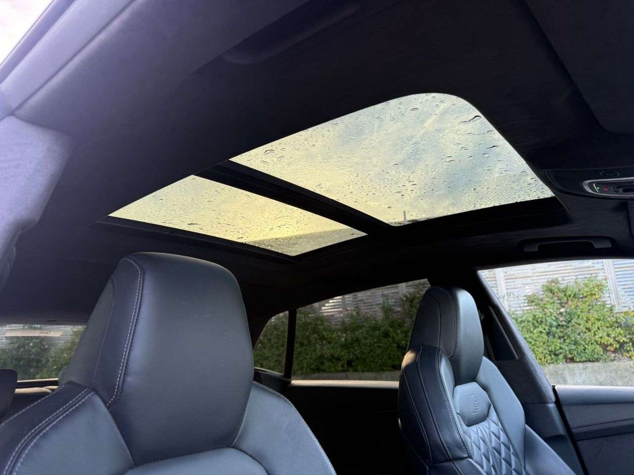 2018 AUDI Q8 2018 AUDI Q8