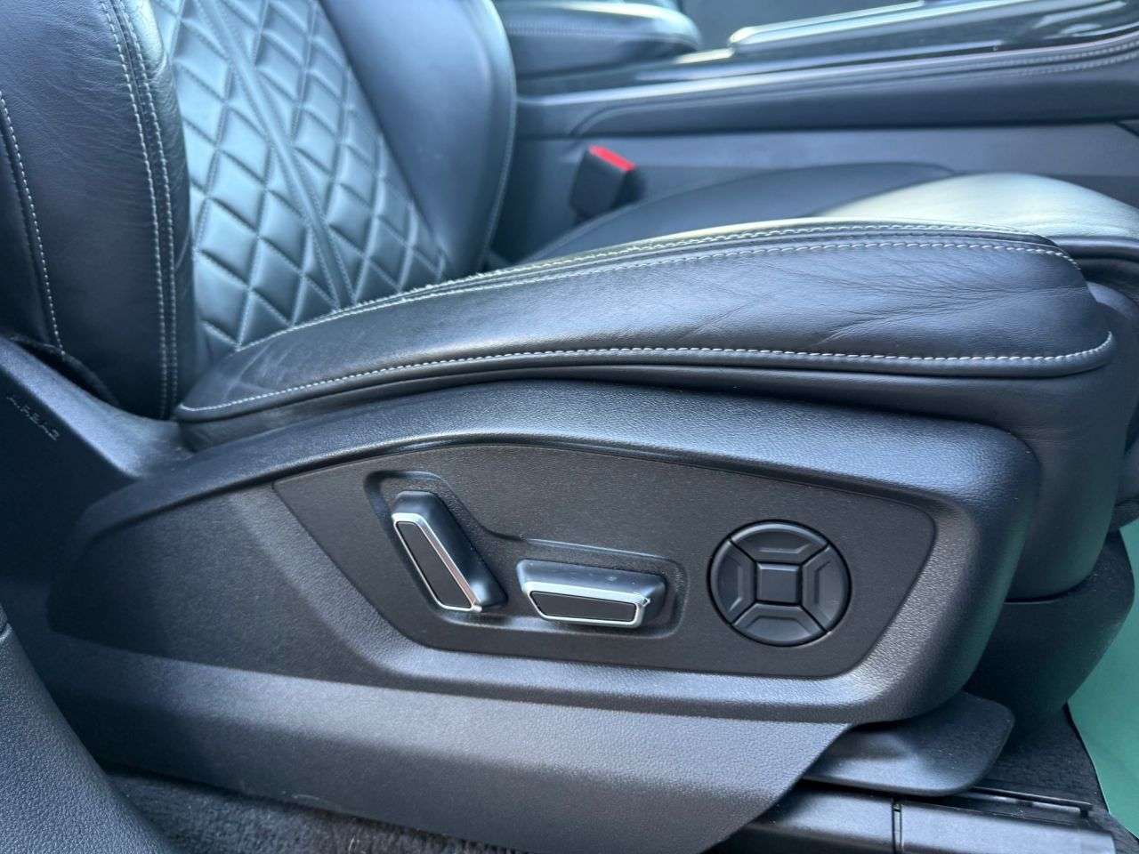 2018 AUDI Q8 2018 AUDI Q8