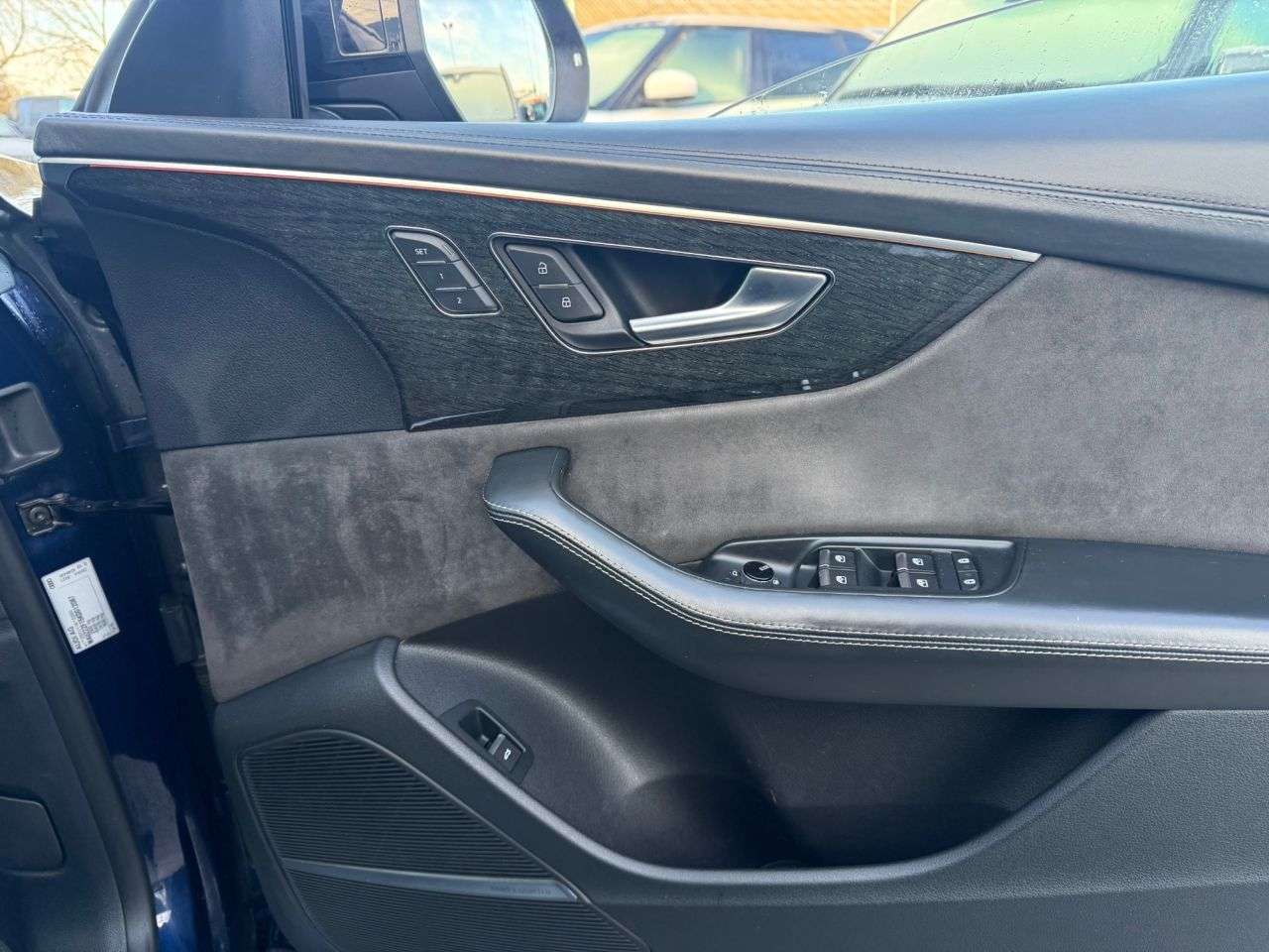 2018 AUDI Q8 2018 AUDI Q8