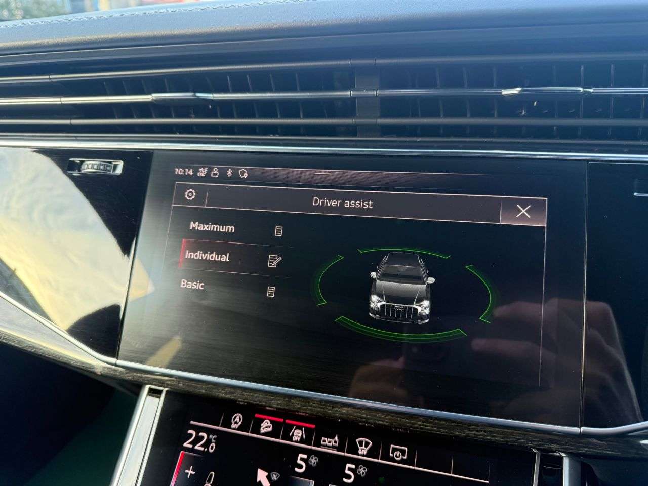 2018 AUDI Q8 2018 AUDI Q8