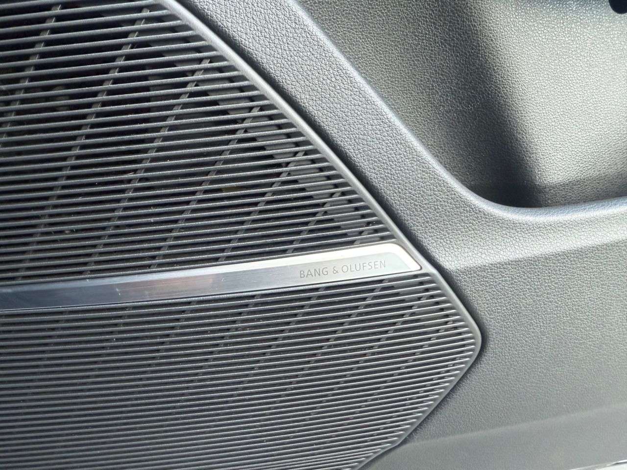 2018 AUDI Q8 2018 AUDI Q8