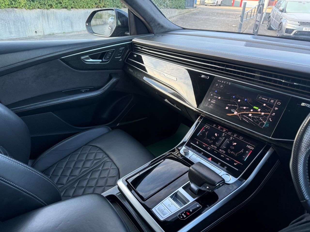 2018 AUDI Q8 2018 AUDI Q8