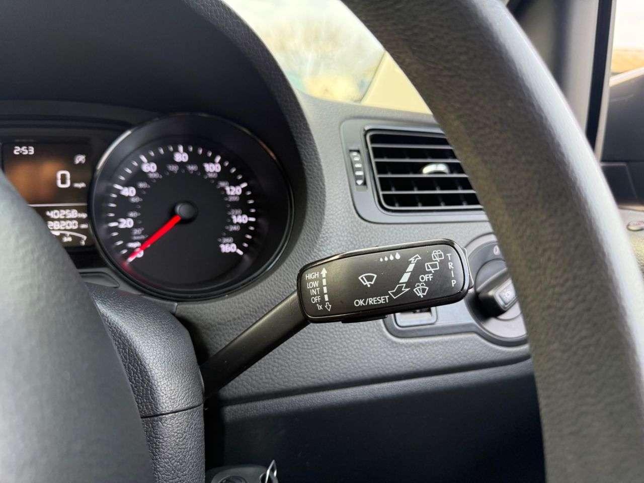 2017 VOLKSWAGEN POLO 2017 VOLKSWAGEN POLO