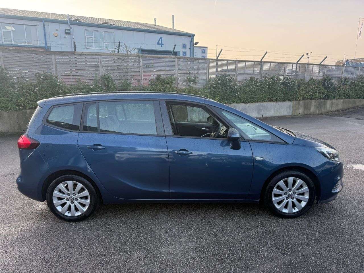 2017 VAUXHALL ZAFIRA TOURER 2017 VAUXHALL ZAFIRA TOURER