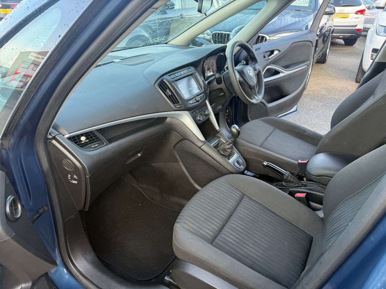 2017 VAUXHALL ZAFIRA TOURER 2017 VAUXHALL ZAFIRA TOURER