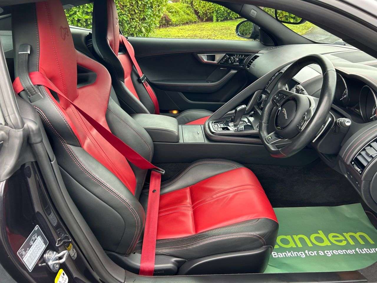 2016 JAGUAR F-TYPE 2016 JAGUAR F-TYPE