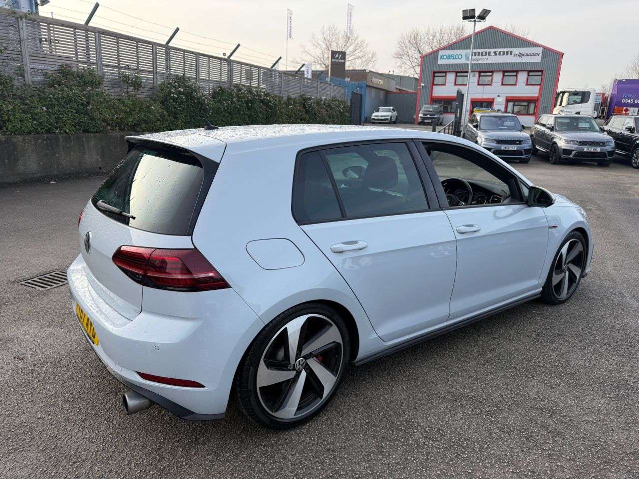 2017 VOLKSWAGEN GOLF 2017 VOLKSWAGEN GOLF