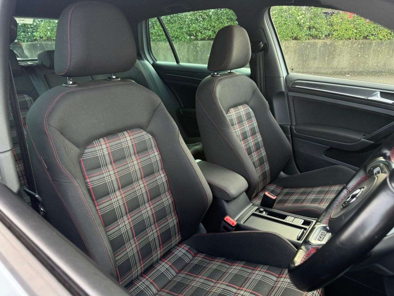 2017 VOLKSWAGEN GOLF 2017 VOLKSWAGEN GOLF