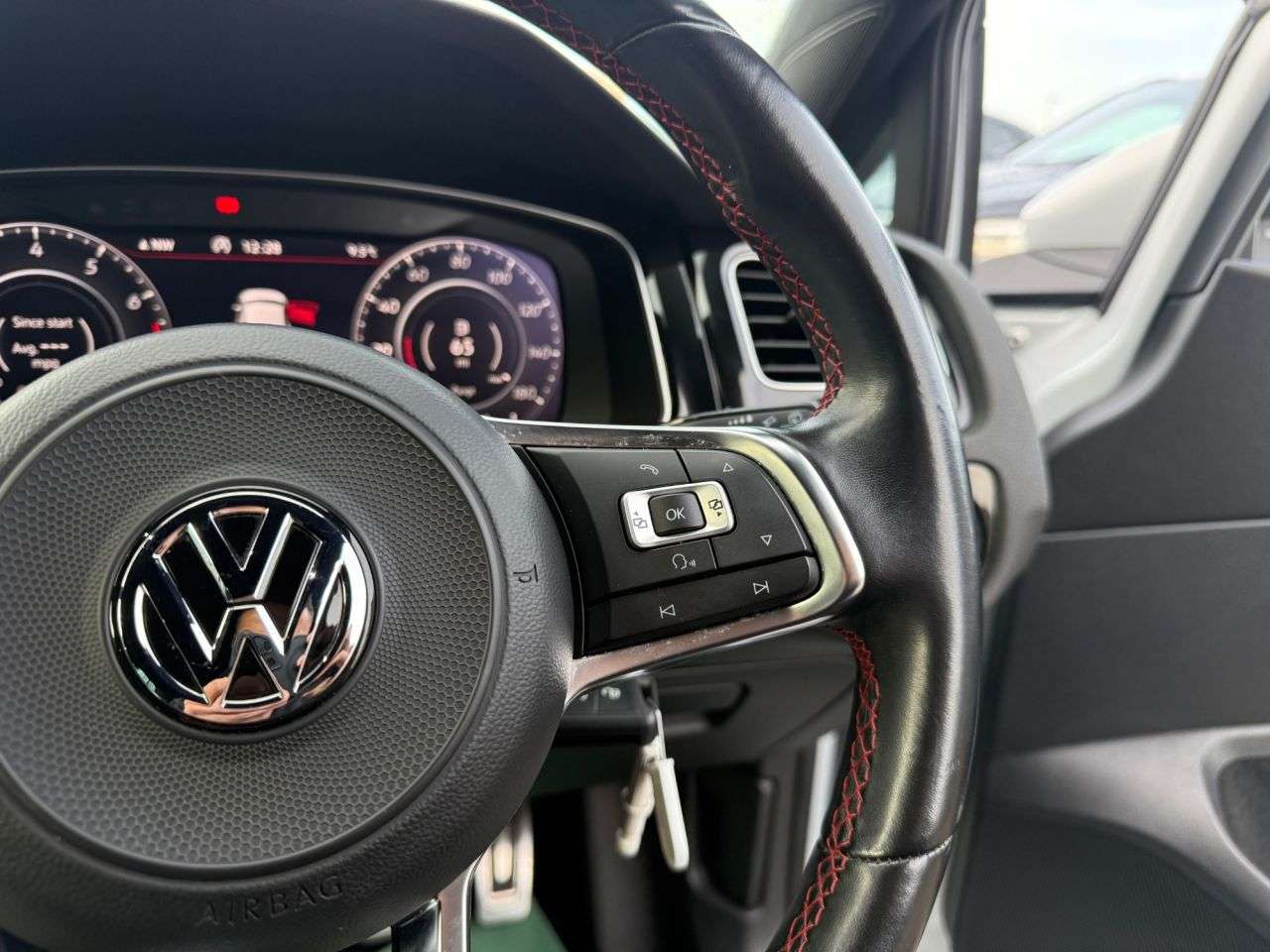 2017 VOLKSWAGEN GOLF 2017 VOLKSWAGEN GOLF