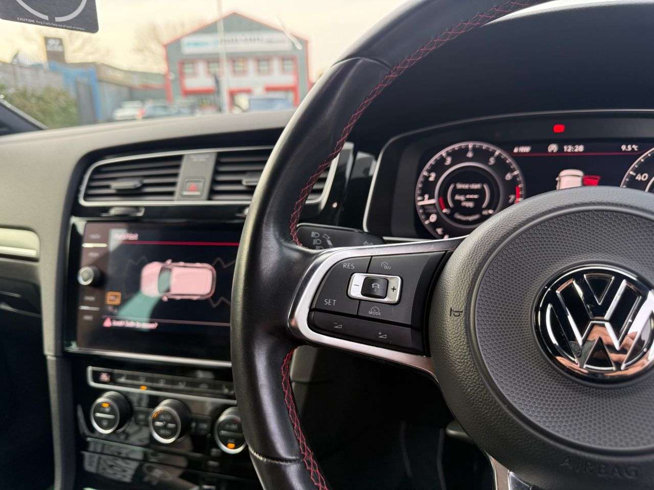 2017 VOLKSWAGEN GOLF 2017 VOLKSWAGEN GOLF