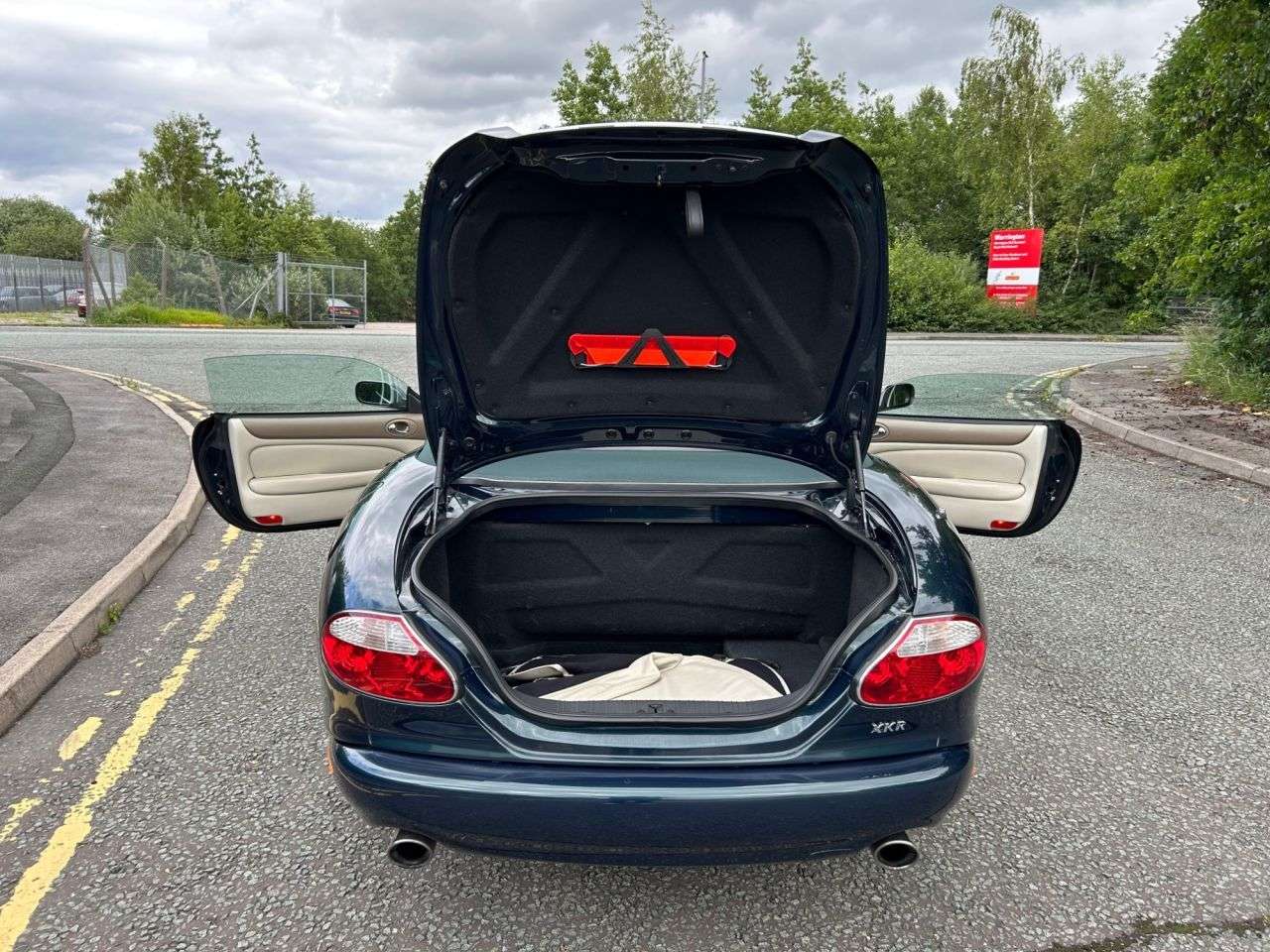 2001 JAGUAR XKR 2001 JAGUAR XKR