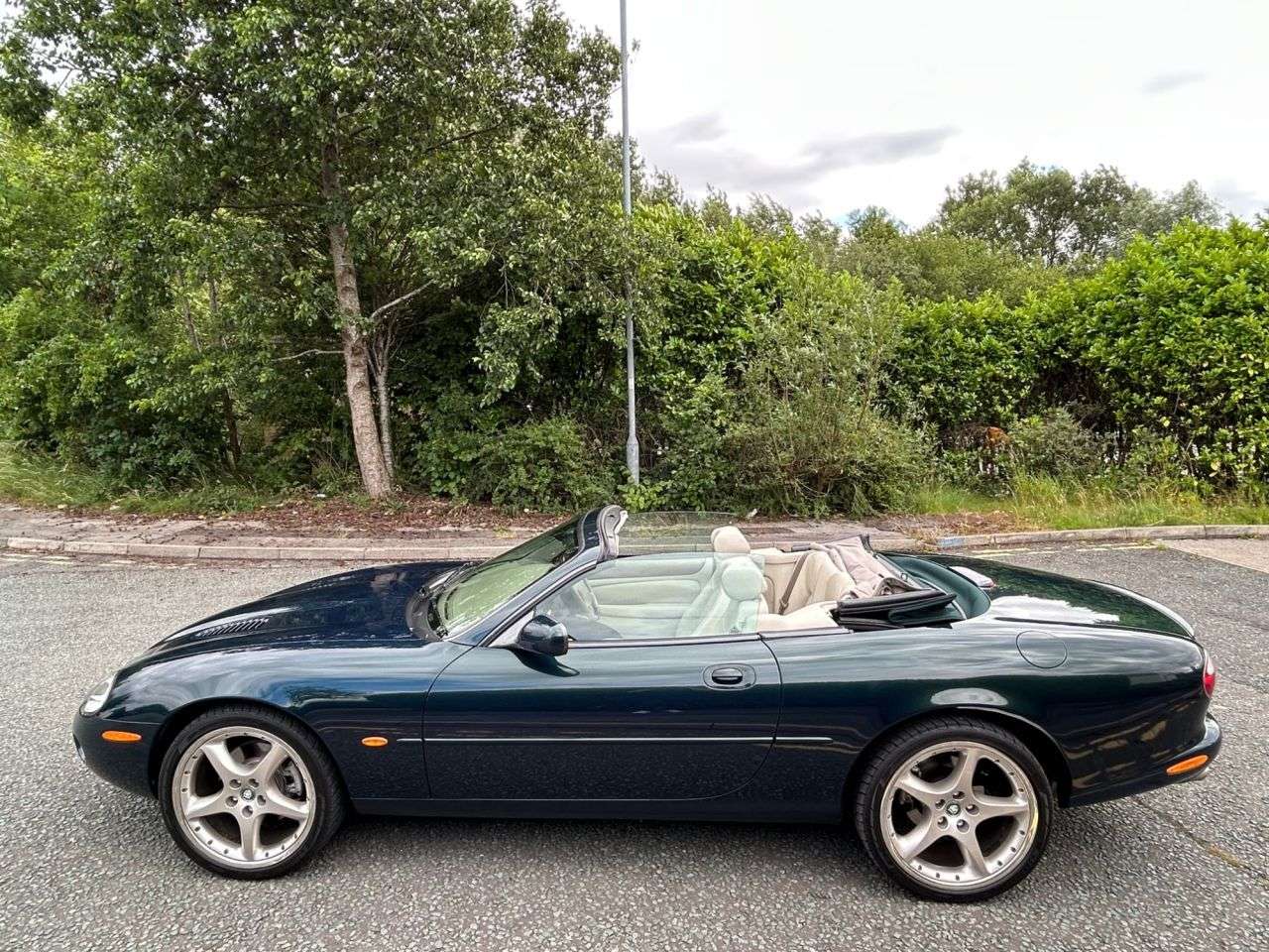 2001 JAGUAR XKR 2001 JAGUAR XKR