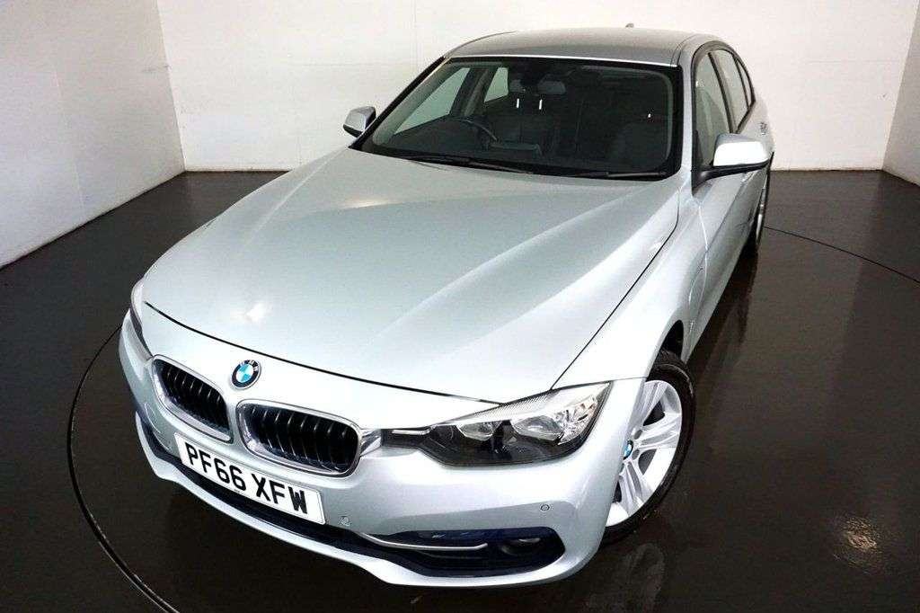 A 2016 BMW 3 SERIES 2.0 330e 7.6kWh Sport Saloon 4dr Petrol Plug-in Hybrid Auto Euro 6 (s/s) (2 A 2016 BMW 3 SERIES 2.0 330e 7.6kWh Sport Saloon 4dr Petrol Plug-in Hybrid Auto Euro 6 (s/s) (2