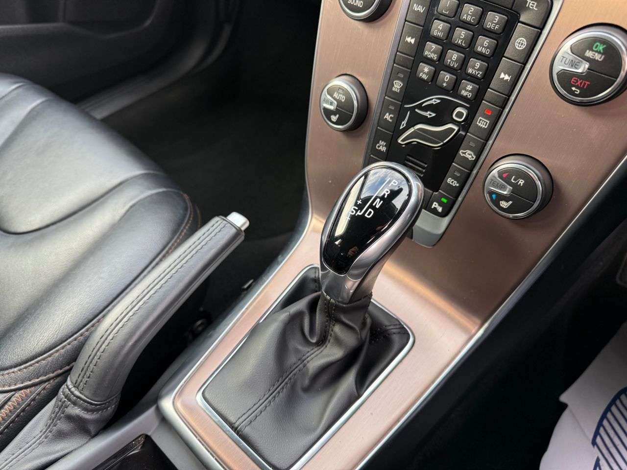 2018 VOLVO V40 CROSS COUNTRY 2018 VOLVO V40 CROSS COUNTRY