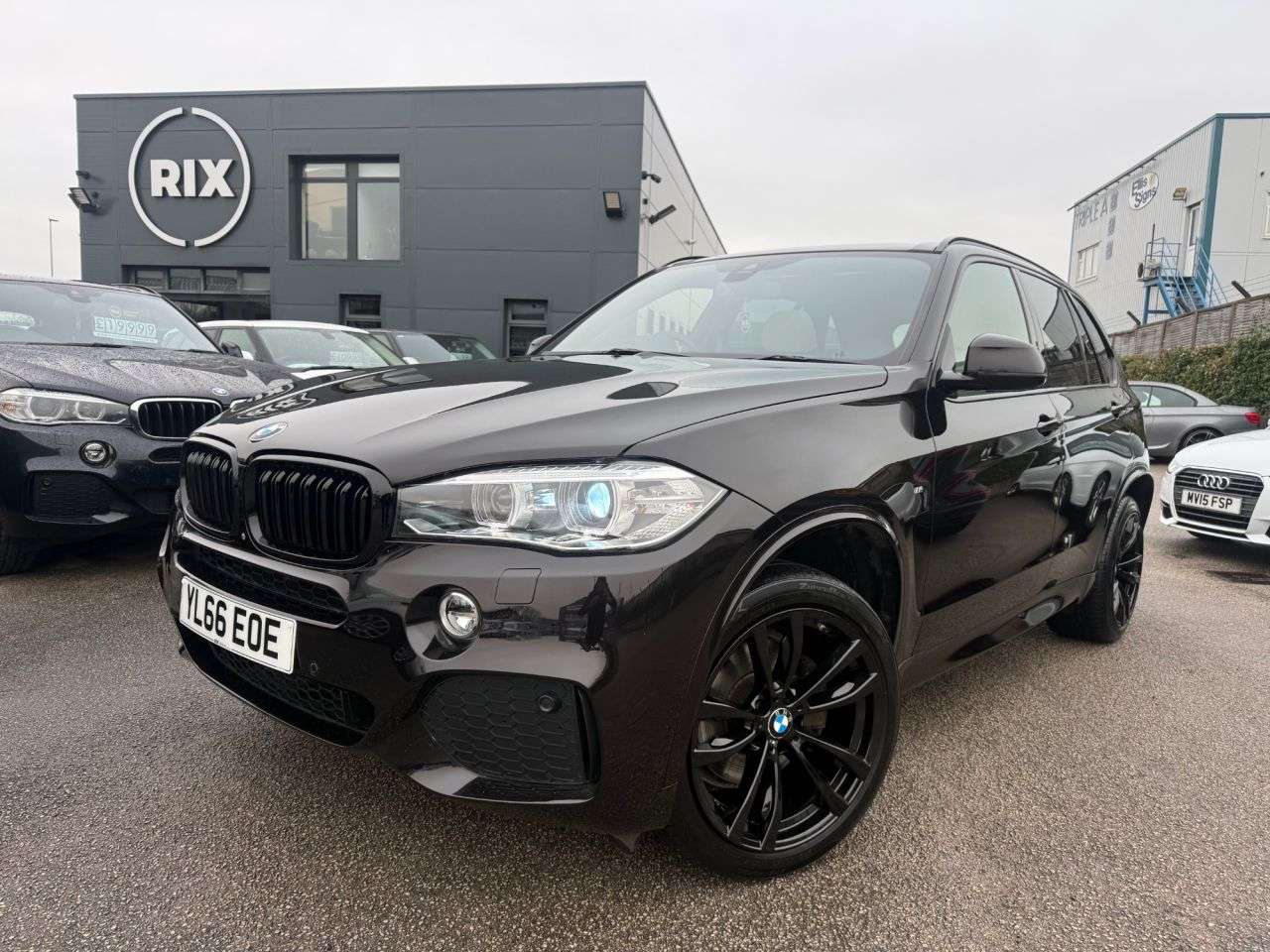 A 2017 BMW X5 3.0 40d M Sport SUV 5dr Diesel Auto xDrive Euro 6-Factory Extras Worth £8,5 A 2017 BMW X5 3.0 40d M Sport SUV 5dr Diesel Auto xDrive Euro 6-Factory Extras Worth £8,5
