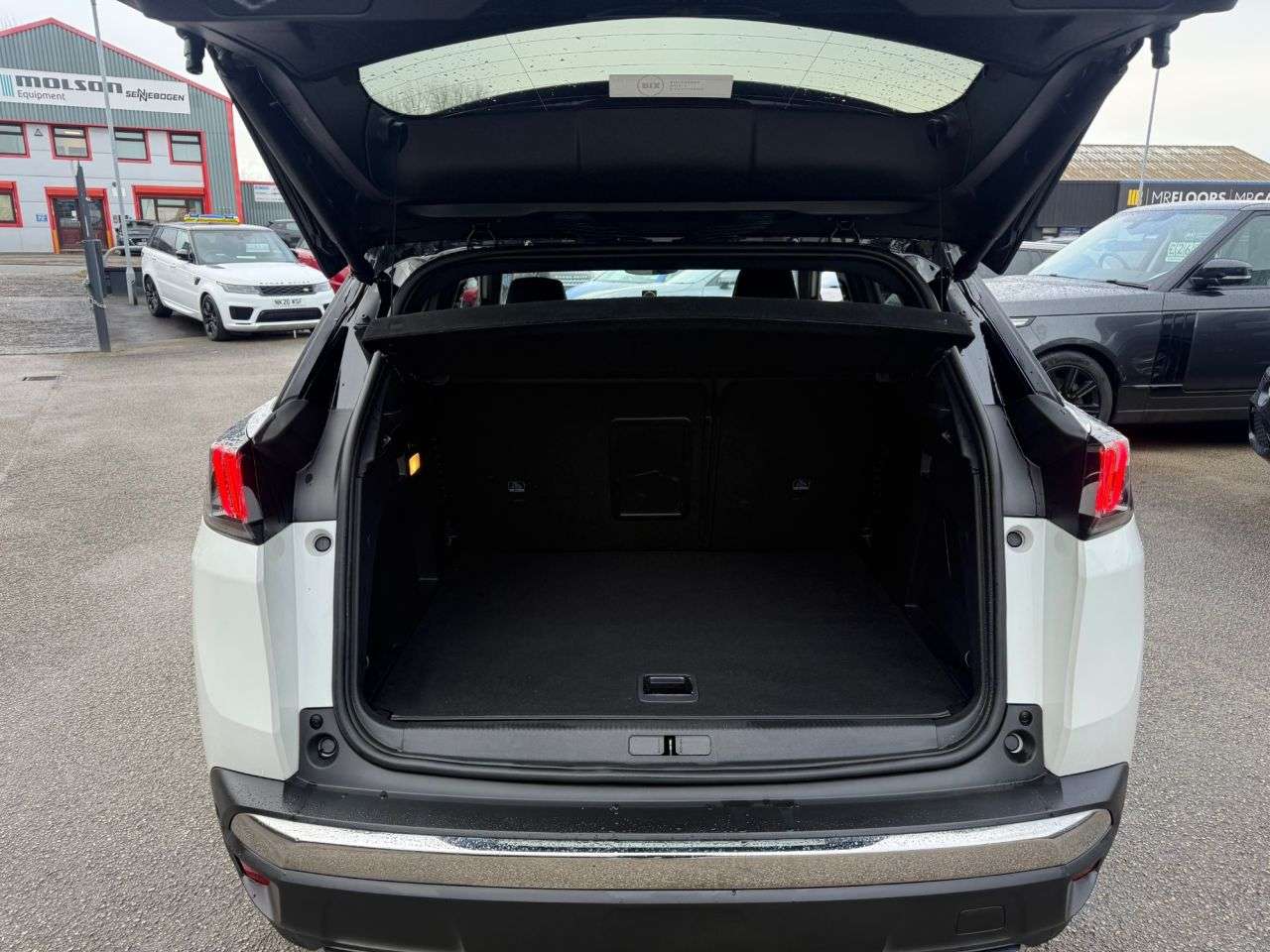 2021 PEUGEOT 3008 2021 PEUGEOT 3008