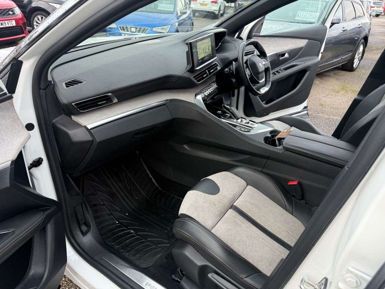 2021 PEUGEOT 3008 2021 PEUGEOT 3008