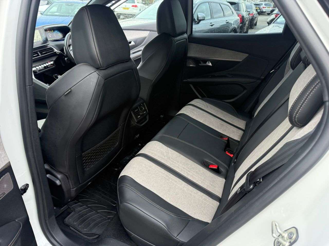 2021 PEUGEOT 3008 2021 PEUGEOT 3008