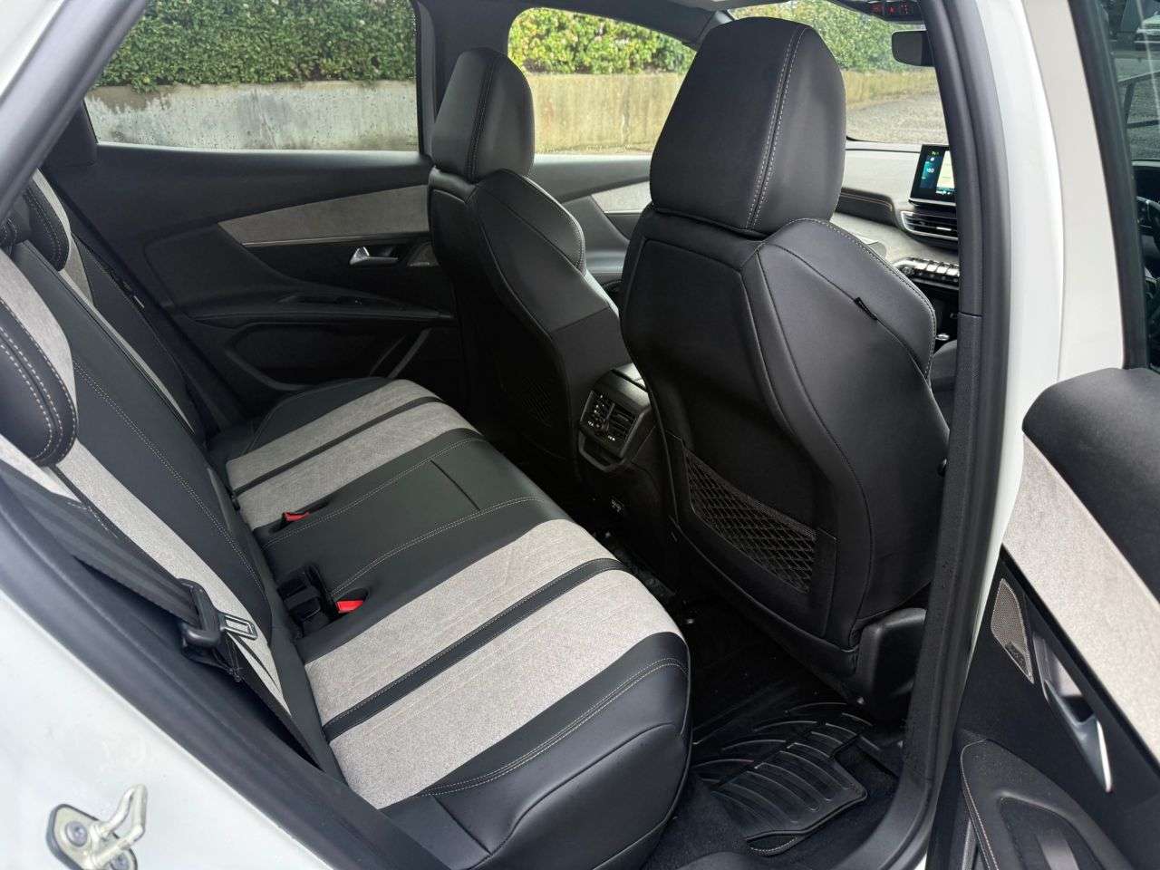 2021 PEUGEOT 3008 2021 PEUGEOT 3008