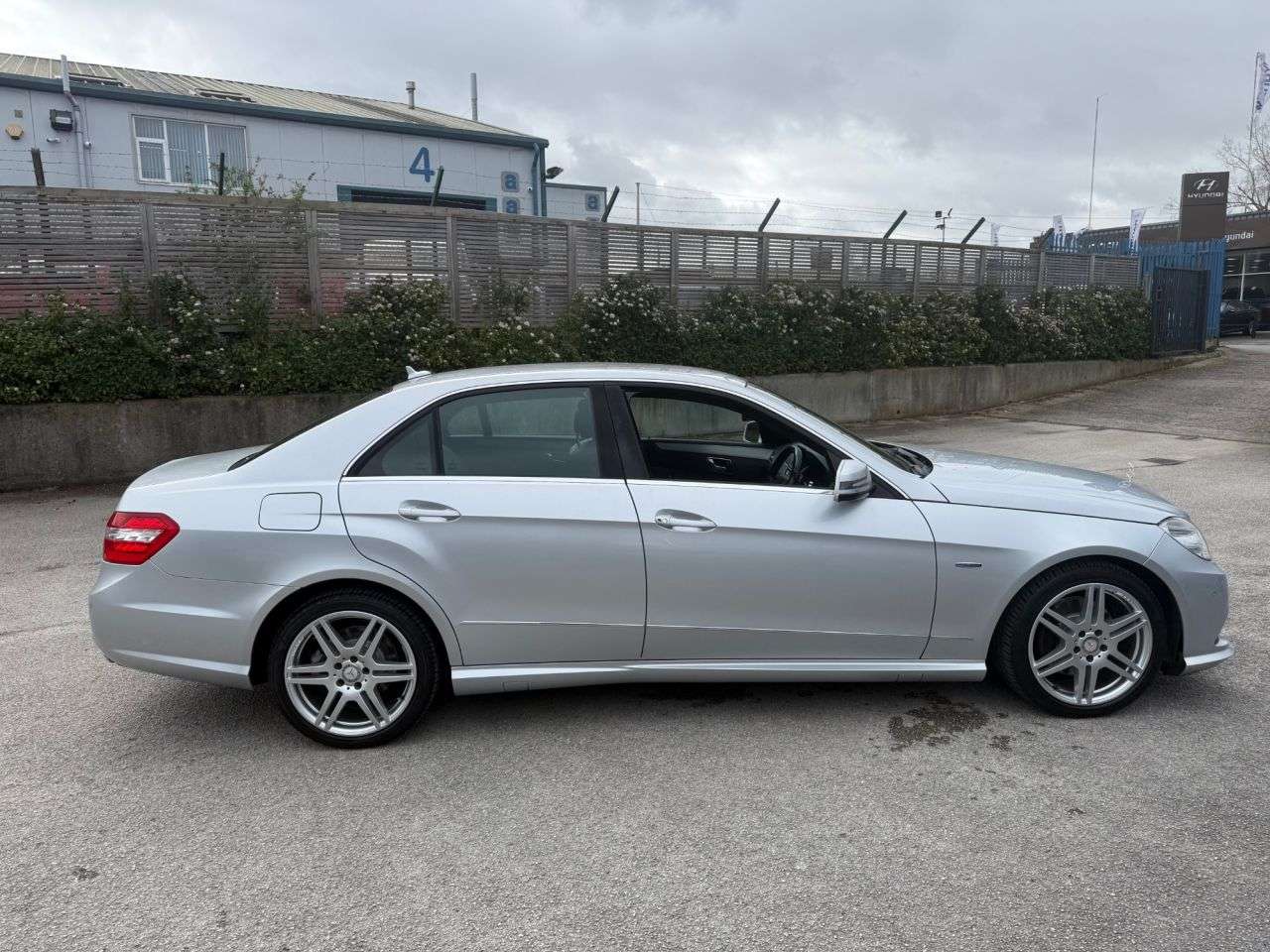 2009 MERCEDES-BENZ E-CLASS 2009 MERCEDES-BENZ E-CLASS
